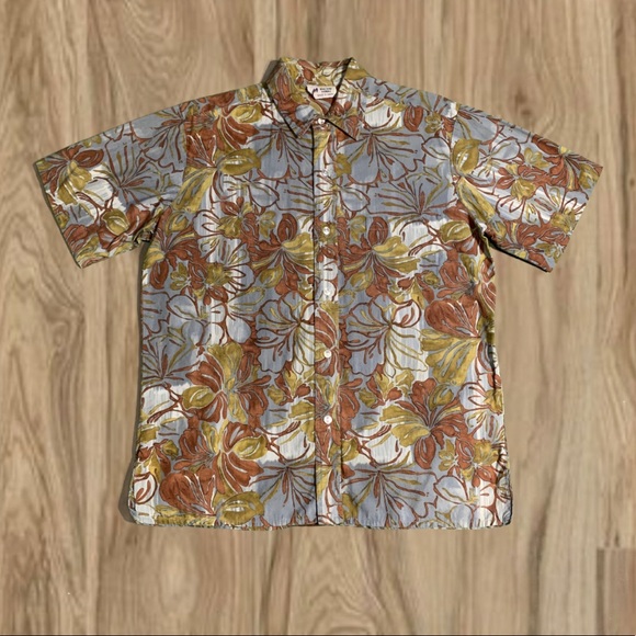 Malihini Hawaii Men’s Hawaiian Print Button Down - Picture 3 of 4